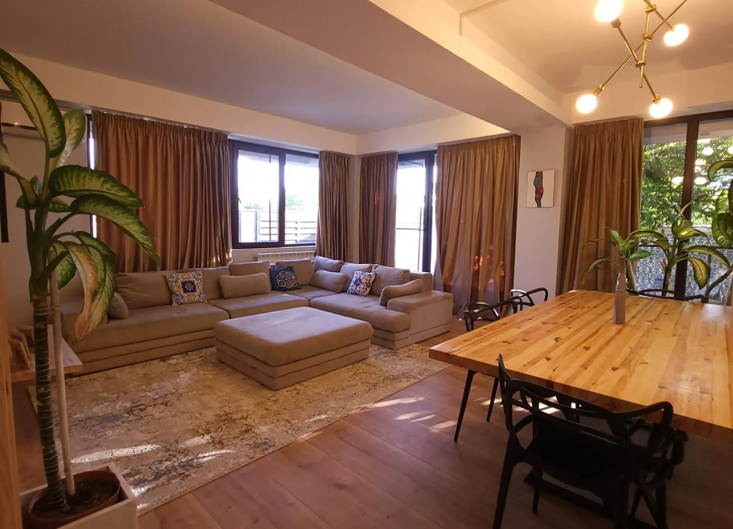 Apartmán Apartament Elegant Cu Terasa Bukurešť